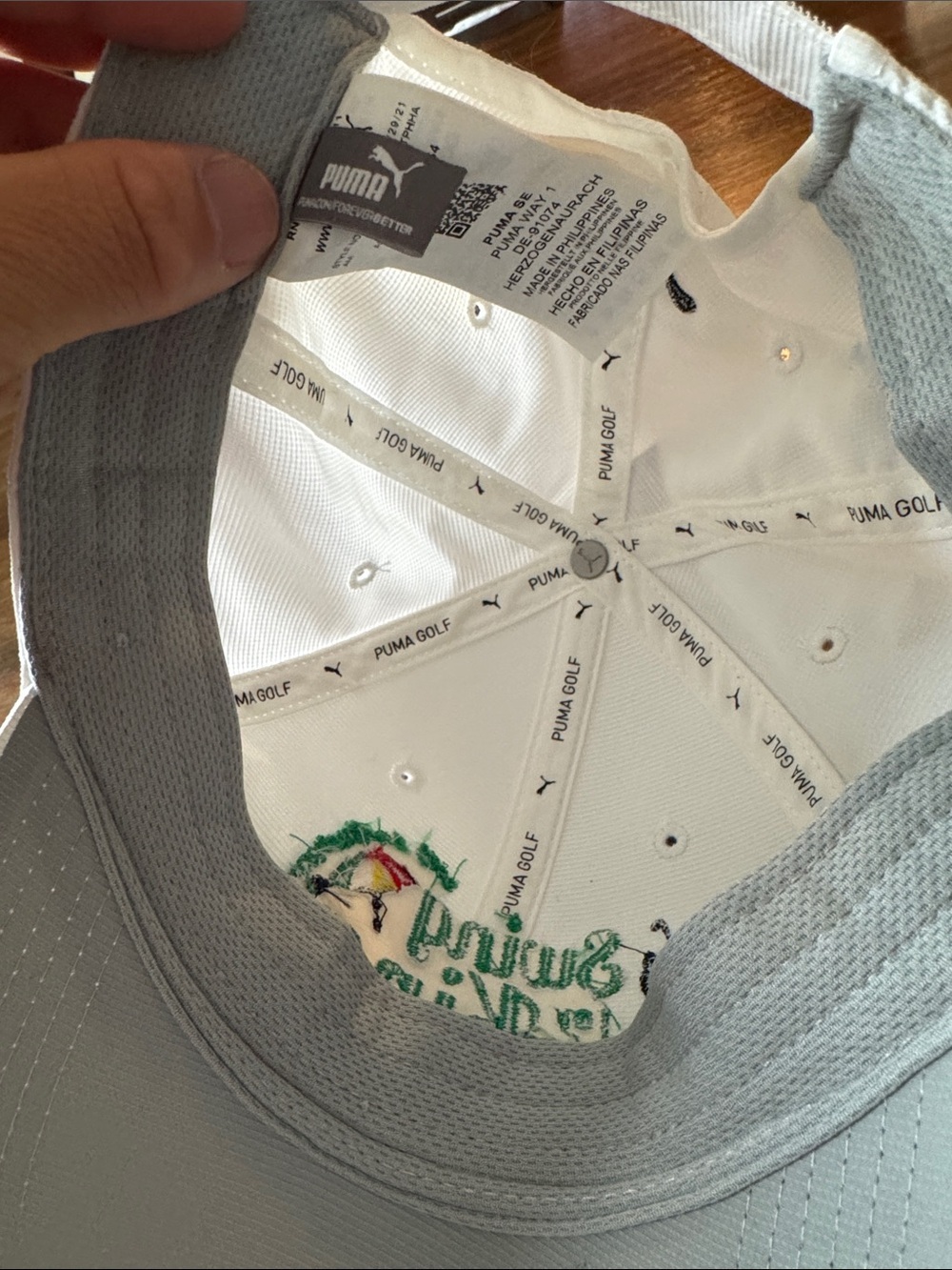 Puma White Cap with Green Embroidered 'Swing for the King' Logo - Picture 3 of 4